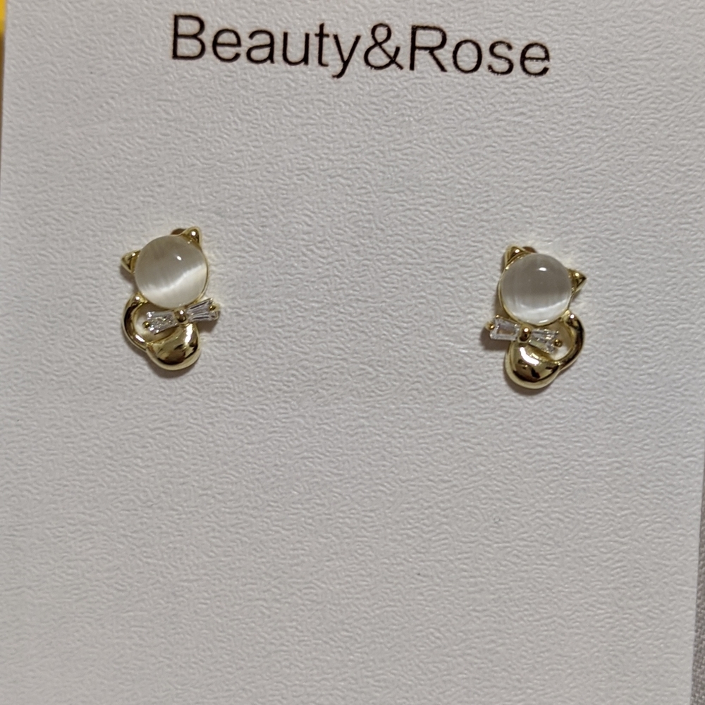 Marble gold cat earrings